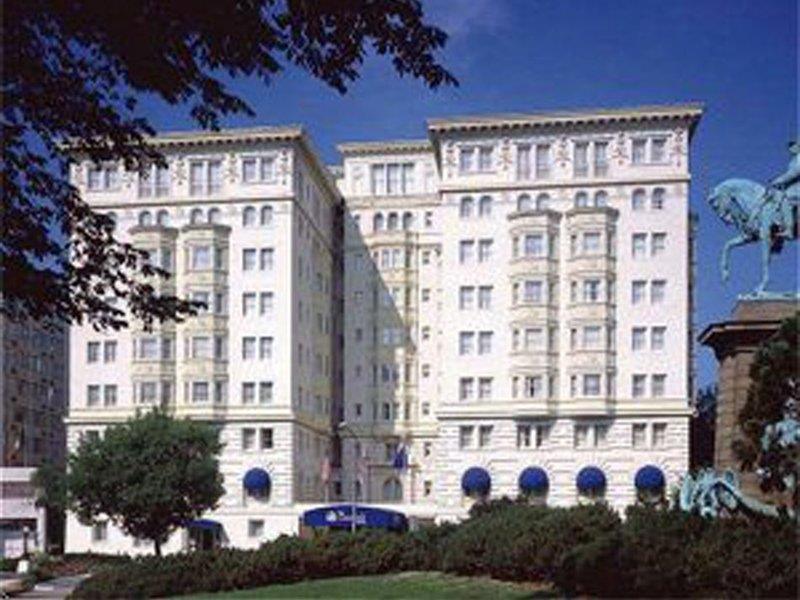 The Churchill Hotel Near Embassy Row Washington Bagian luar foto